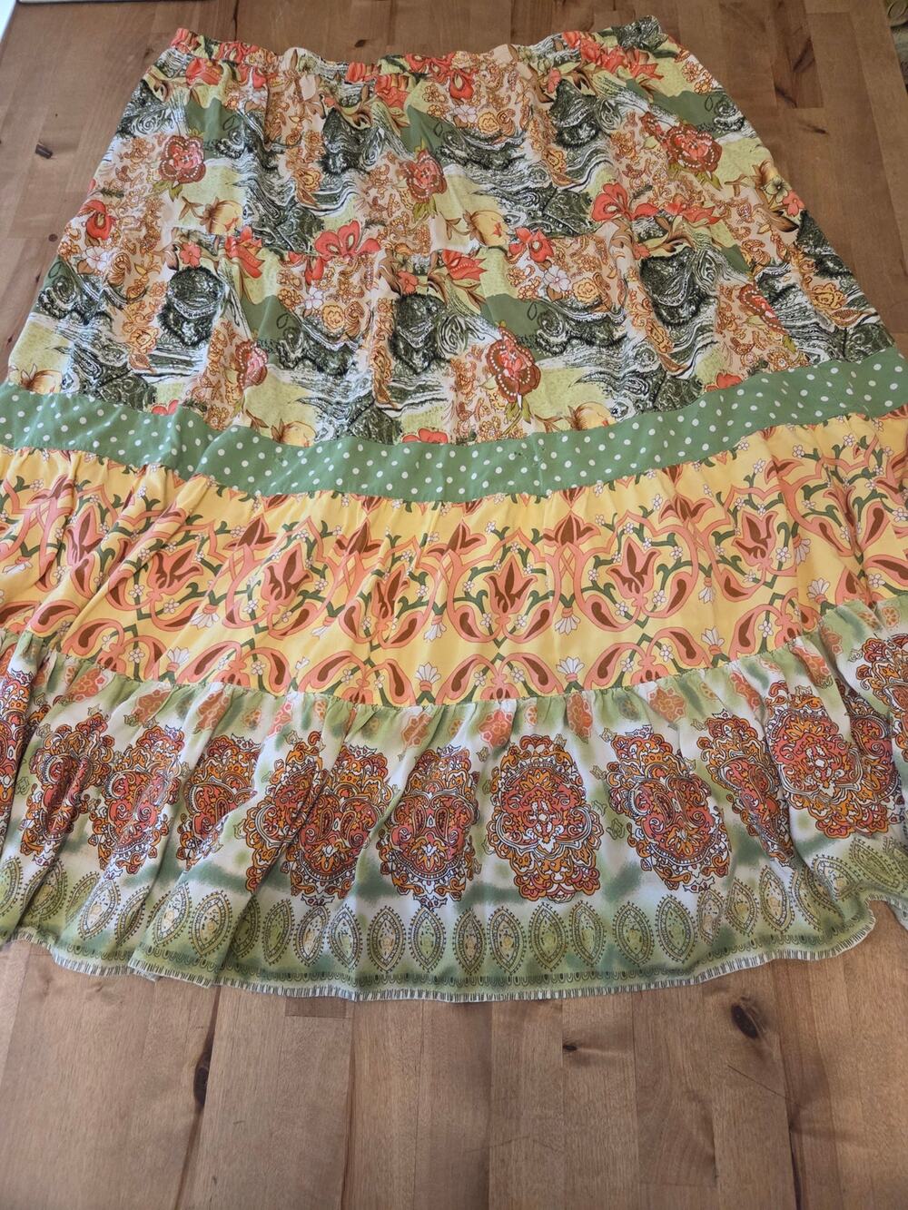 White Stag Women's Plus 26W/28W Boho Tiered Maxi Skirt Green Floral Rayon